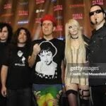 taylor momsen perez hilton picture